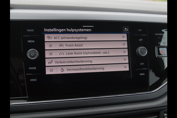 Volkswagen Taigo 1.0 TSI R-Line Business | R-Line | Camera | Automaat | Stoelverwarming | NL-Auto |