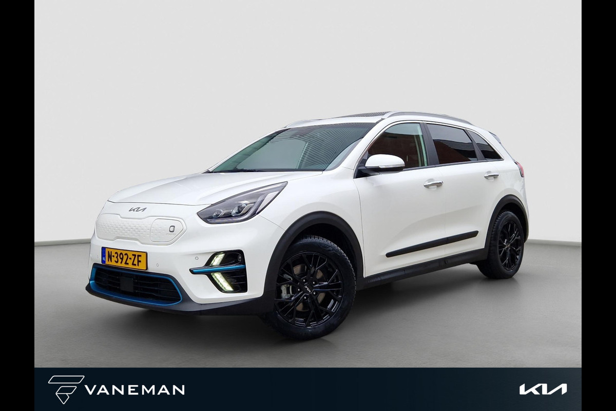 Kia e-Niro ExecutiveLine 64 kWh | 1e Eigenaar | Open Dak | LED | RMC Trekhaak | JBL | Stoelventilatie |
