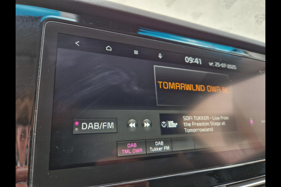 Kia e-Niro ExecutiveLine 64 kWh | 1e Eigenaar | Open Dak | LED | RMC Trekhaak | JBL | Stoelventilatie |