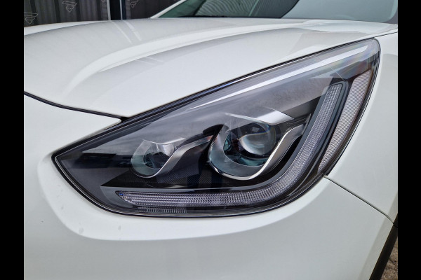 Kia e-Niro ExecutiveLine 64 kWh | 1e Eigenaar | Open Dak | LED | RMC Trekhaak | JBL | Stoelventilatie |