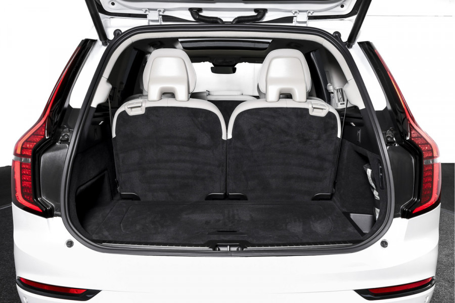 Volvo XC90 2.0 T8 Plug-in hybrid AWD Ultra Dark 310 PK - Automaat | Leder Pakket | S/K-Panodak | Luchtvering | Bowers & Wilkins | Elek. Stoel-+massage+verwarming & Ventilatie | Head-Up | Adapt. Cruise |  360 Camera | Google +App. Connect | 22" Diamond Cut | 7772