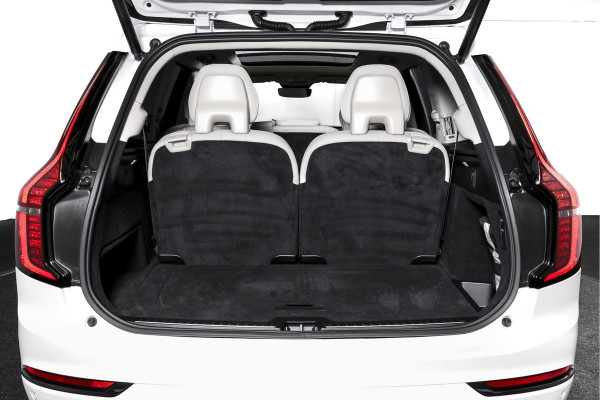 Volvo XC90 2.0 T8 Plug-in hybrid AWD Ultra Dark 310 PK - Automaat | Leder Pakket | S/K-Panodak | Luchtvering | Bowers & Wilkins | Elek. Stoel-+massage+verwarming & Ventilatie | Head-Up | Adapt. Cruise |  360 Camera | Google +App. Connect | 22" Diamond Cut | 7772