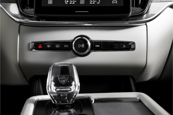 Volvo XC90 2.0 T8 Plug-in hybrid AWD Ultra Dark 310 PK - Automaat | Leder Pakket | S/K-Panodak | Luchtvering | Bowers & Wilkins | Elek. Stoel-+massage+verwarming & Ventilatie | Head-Up | Adapt. Cruise |  360 Camera | Google +App. Connect | 22" Diamond Cut | 7772