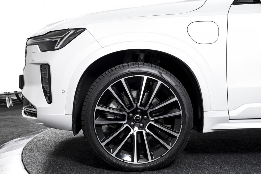 Volvo XC90 2.0 T8 Plug-in hybrid AWD Ultra Dark 310 PK - Automaat | Leder Pakket | S/K-Panodak | Luchtvering | Bowers & Wilkins | Elek. Stoel-+massage+verwarming & Ventilatie | Head-Up | Adapt. Cruise |  360 Camera | Google +App. Connect | 22" Diamond Cut | 7772