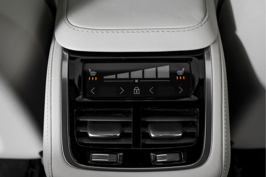 Volvo XC90 2.0 T8 Plug-in hybrid AWD Ultra Dark 310 PK - Automaat | Leder Pakket | S/K-Panodak | Luchtvering | Bowers & Wilkins | Elek. Stoel-+massage+verwarming & Ventilatie | Head-Up | Adapt. Cruise |  360 Camera | Google +App. Connect | 22" Diamond Cut | 7772