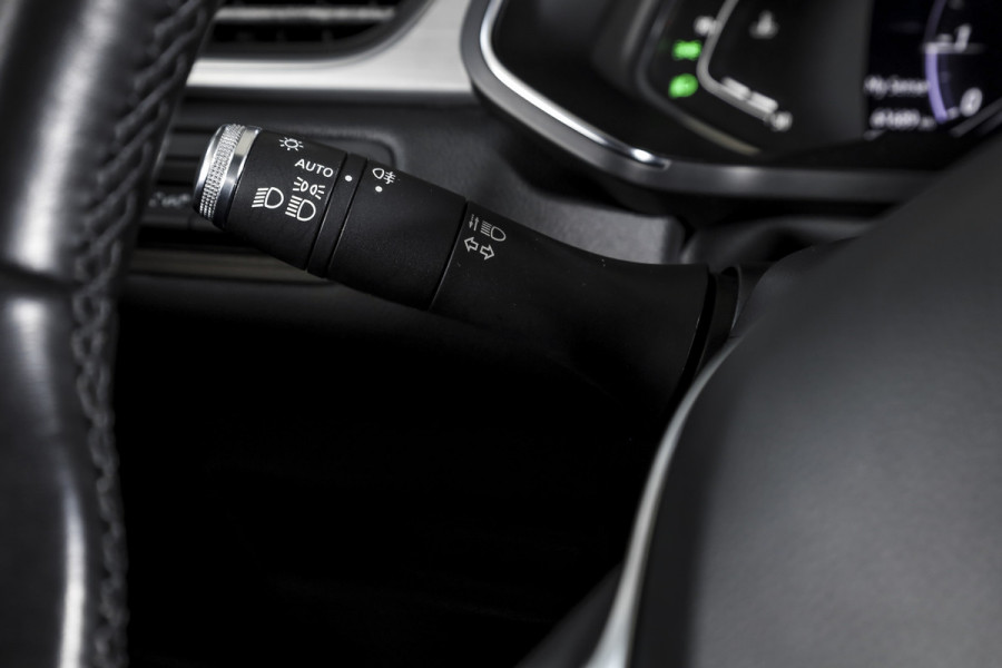 Renault Captur 1.3 TCe 130 PK Intens - Automaat | Dig. Cockpit | Adapt. Cruise | PDC | Camera | NAV + App. Connect | ECC | DAB | LM 18" |