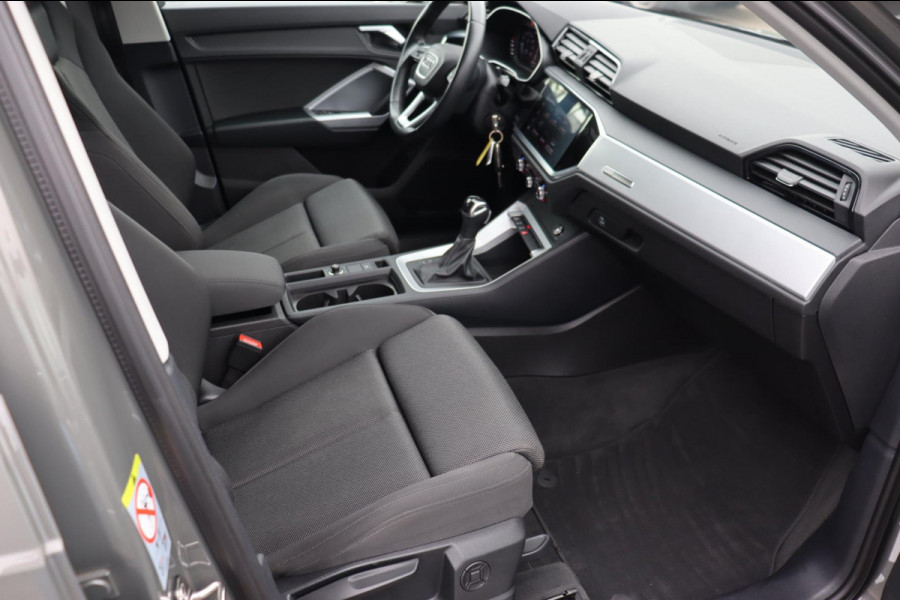 Audi Q3 35 TFSI S edition el.klep stoelverw.