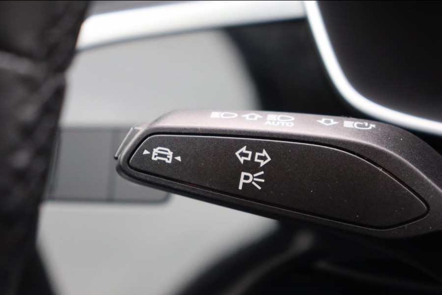 Audi Q3 35 TFSI S edition el.klep stoelverw.