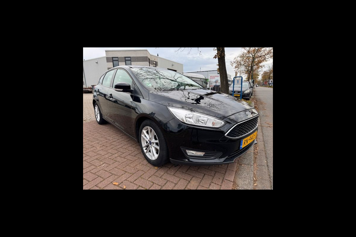 Ford Focus 1.0 125pk 5deurs Lease Edition Airco/ECC,Navigatie,Leder Interieur