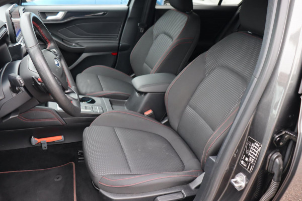 Ford FOCUS Wagon 1.5 EcoBoost ST Line X Business org.NL trekhaak a.camera el.klep winter-pack