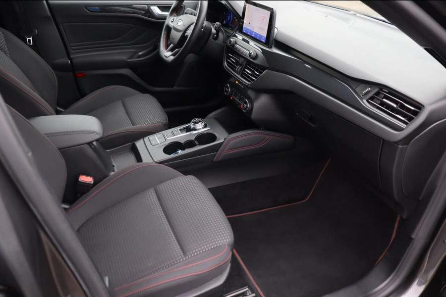 Ford FOCUS Wagon 1.5 EcoBoost ST Line X Business org.NL trekhaak a.camera el.klep winter-pack