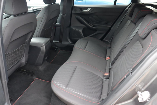 Ford FOCUS Wagon 1.5 EcoBoost ST Line X Business org.NL trekhaak a.camera el.klep winter-pack