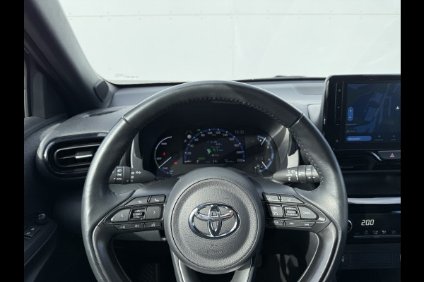 Toyota Yaris Cross 1.5 Hybrid Dynamic | CarPlay | Camera | ACC | Keyless | LED | DAB+ | 17 inch