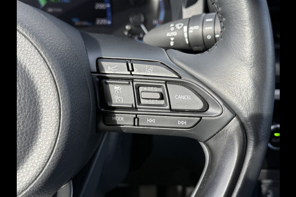 Toyota Yaris Cross 1.5 Hybrid Dynamic | CarPlay | Camera | ACC | Keyless | LED | DAB+ | 17 inch