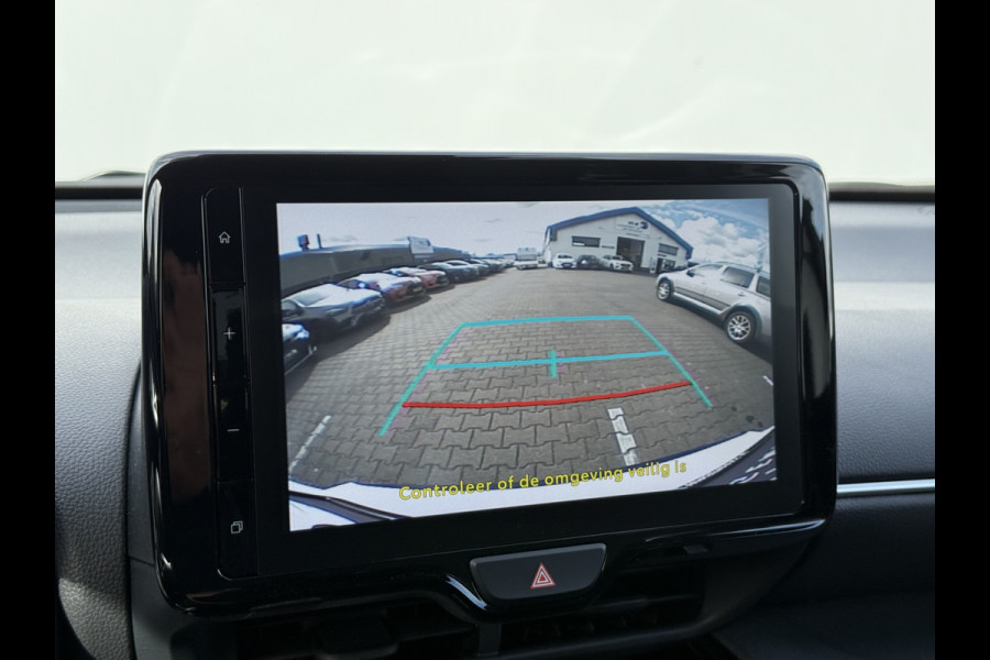 Toyota Yaris Cross 1.5 Hybrid Dynamic | CarPlay | Camera | ACC | Keyless | LED | DAB+ | 17 inch