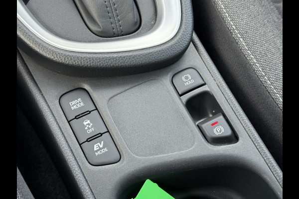 Toyota Yaris Cross 1.5 Hybrid Dynamic | CarPlay | Camera | ACC | Keyless | LED | DAB+ | 17 inch