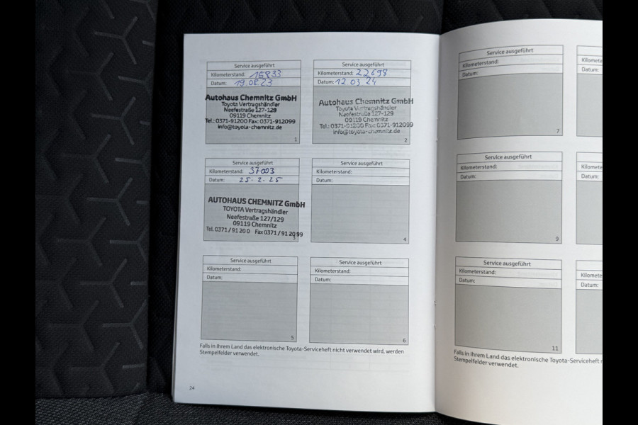 Toyota Yaris Cross 1.5 Hybrid Dynamic | CarPlay | Camera | ACC | Keyless | LED | DAB+ | 17 inch