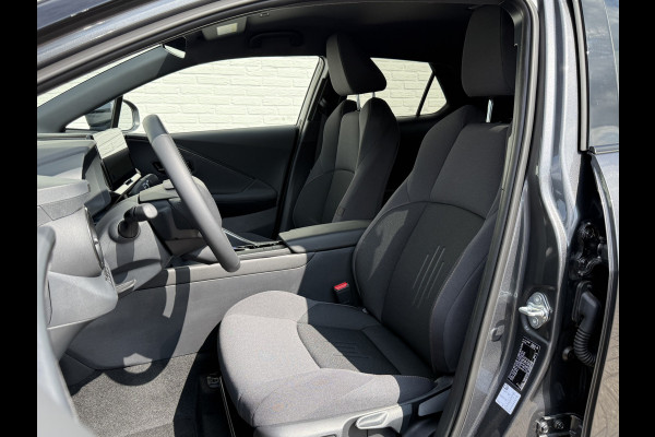 Toyota C-HR 2.0 Plug-in Hybrid 220 Dynamic | ACC | Camera | Navi XL | Keyless | Winter-Pakket | 18 inch