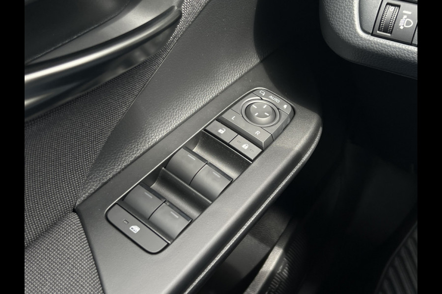 Toyota C-HR 2.0 Hybrid 200 Dynamic Plus | ZONDER STEKKER! | Navi XL | Winter Pack | Camera | ACC