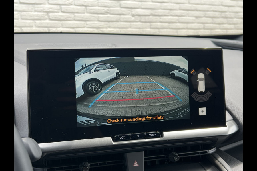 Toyota C-HR 2.0 Hybrid 200 Dynamic Plus | ZONDER STEKKER! | Navi XL | Winter Pack | Camera | ACC