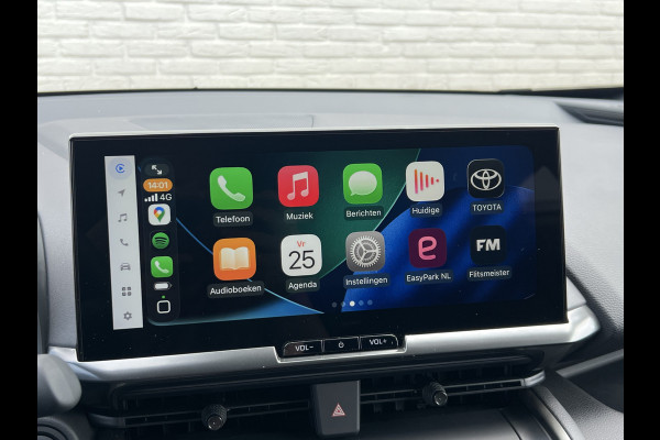 Toyota C-HR 2.0 Hybrid 200 Dynamic Plus | ZONDER STEKKER! | Navi XL | Winter Pack | Camera | ACC