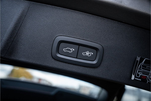 Volvo XC40 1.5 T2 Business Pro Aut.8 ** Panodak ** Camera ** 19inch ** Winter-line NAP!!