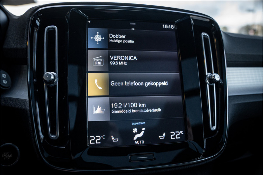 Volvo XC40 1.5 T2 Business Pro Aut.8 ** Panodak ** Camera ** 19inch ** Winter-line NAP!!