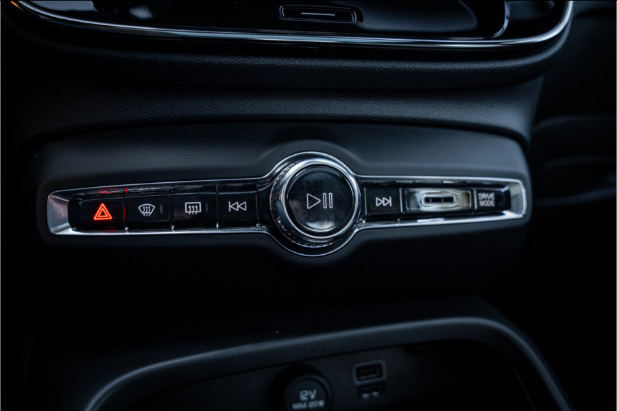 Volvo XC40 1.5 T2 Business Pro Aut.8 ** Panodak ** Camera ** 19inch ** Winter-line NAP!!