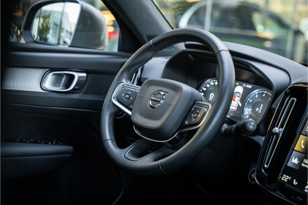 Volvo XC40 1.5 T2 Business Pro Aut.8 ** Panodak ** Camera ** 19inch ** Winter-line NAP!!