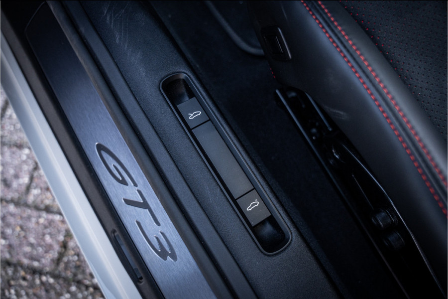 Porsche 911 4.0 GT3 ** Clubsport ** PPF ** PCCB ** Lift ** Carbon Dak ** PTV Plus ** 4-wiel sturing NP 295K ** NL geleverd ** NAP