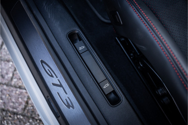 Porsche 911 4.0 GT3 ** Clubsport ** PPF ** PCCB ** Lift ** Carbon Dak ** PTV Plus ** 4-wiel sturing NP 295K ** NL geleverd ** NAP