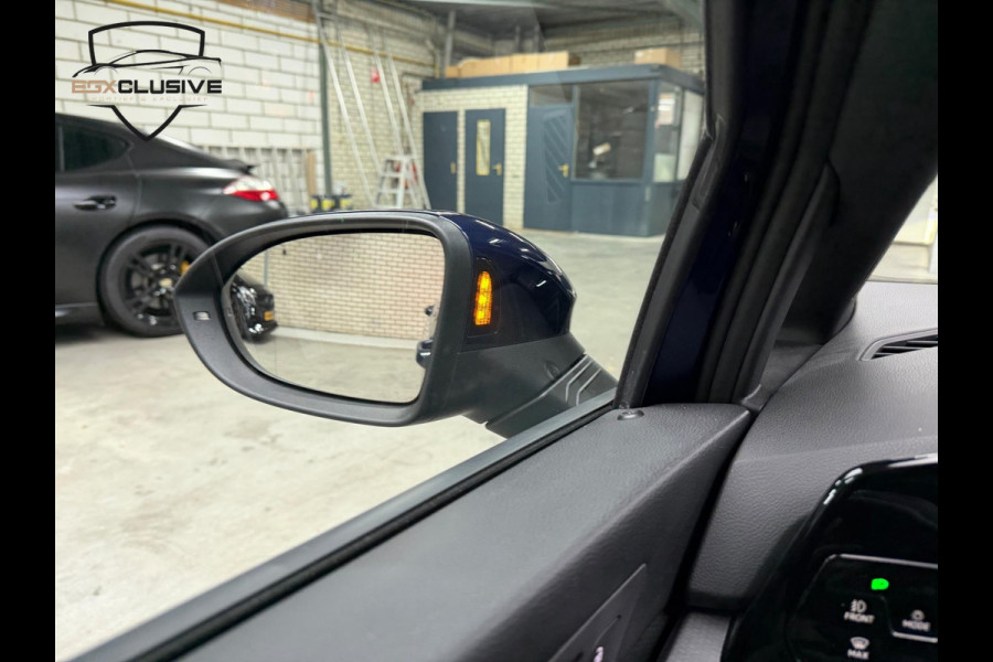 Volkswagen Golf 1.4 eHybrid GTE Pano/Camera/Keyless