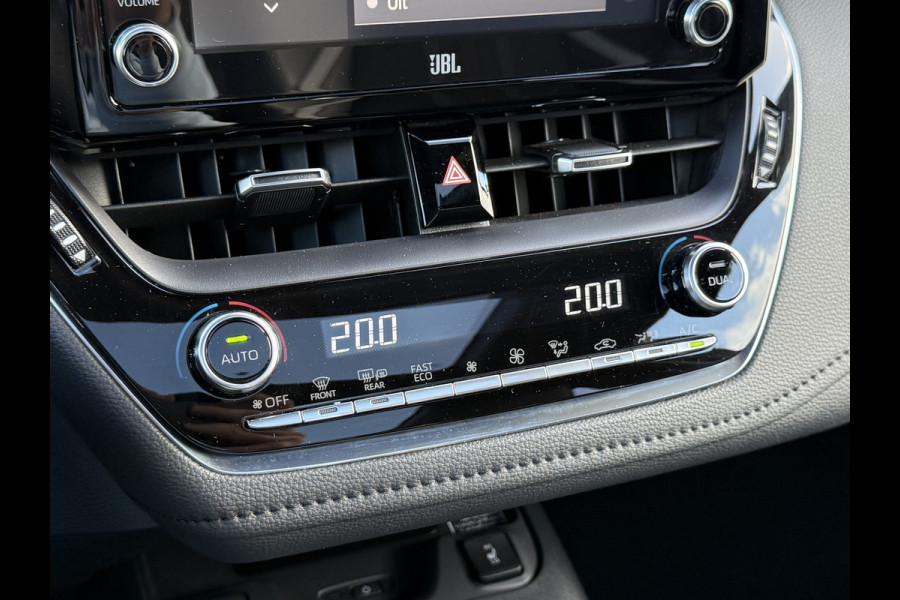 Toyota Corolla Touring Sports 2.0 Hybrid Business GR-Sport | Pano | Trekhaak | JBL | ACC | Keyless | LED | 18 inch