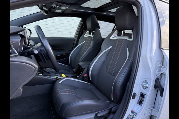 Toyota Corolla Touring Sports 2.0 Hybrid Business GR-Sport | Pano | Trekhaak | JBL | ACC | Keyless | LED | 18 inch