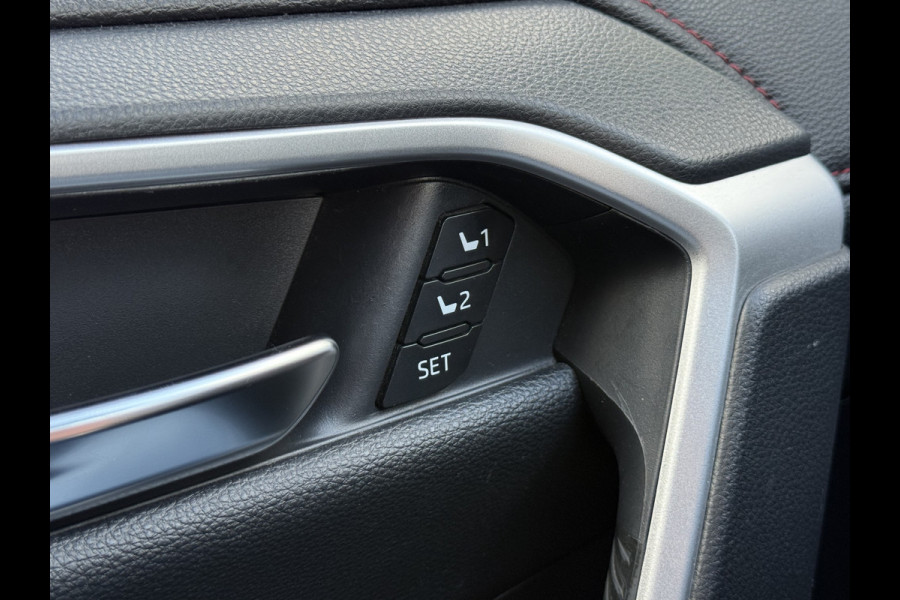 Toyota RAV4 2.5 Plug-in Hybrid AWD Bi-Tone Plus | Trekhaak | Memory | CarPlay | ACC | Camera | 19 inch