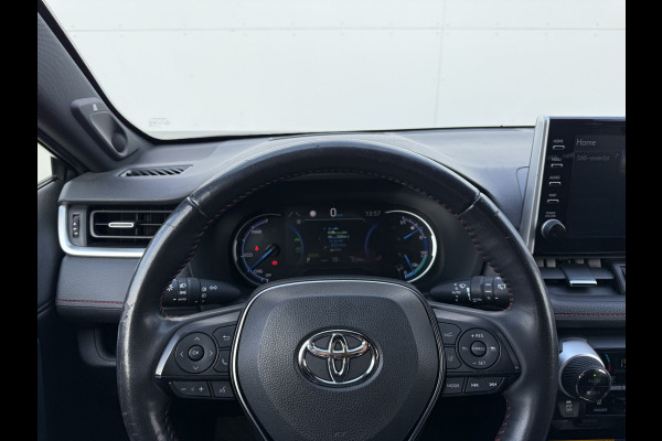 Toyota RAV4 2.5 Plug-in Hybrid AWD Bi-Tone Plus | Trekhaak | Memory | CarPlay | ACC | Camera | 19 inch