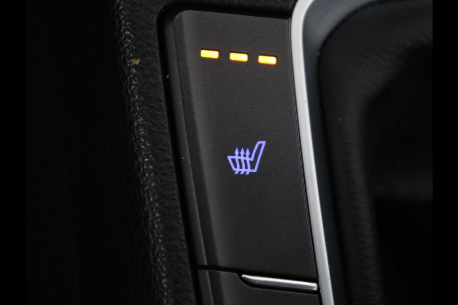 Hyundai i30 1.5 T-GDi MHEV N Line | Trekhaak | Sportstoelen | Stoelverwarming | Full LED | Carplay | Camera | Leder/Alcantara | Memory | Keyless | Climate control