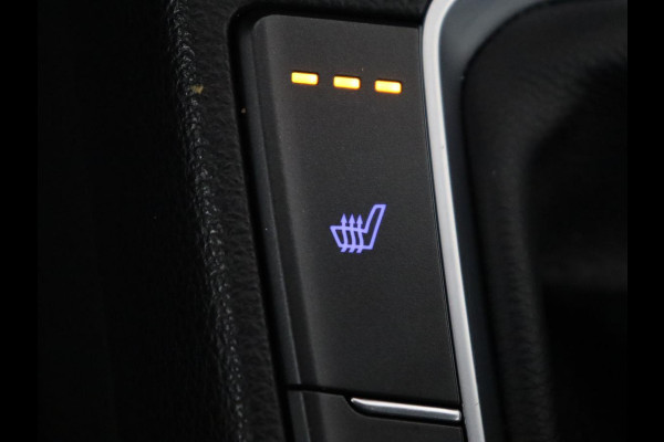 Hyundai i30 1.5 T-GDi MHEV N Line | Trekhaak | Sportstoelen | Stoelverwarming | Full LED | Carplay | Camera | Leder/Alcantara | Memory | Keyless | Climate control