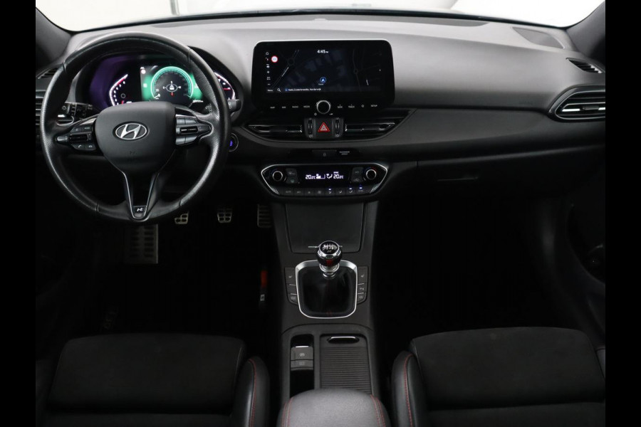 Hyundai i30 1.5 T-GDi MHEV N Line | Trekhaak | Sportstoelen | Stoelverwarming | Full LED | Carplay | Camera | Leder/Alcantara | Memory | Keyless | Climate control