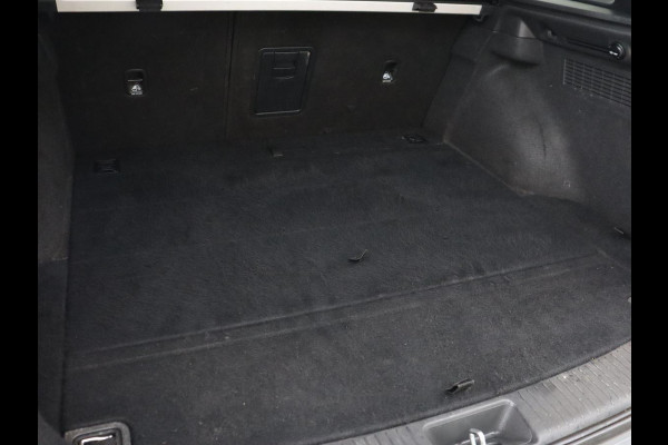 Hyundai i30 1.5 T-GDi MHEV N Line | Trekhaak | Sportstoelen | Stoelverwarming | Full LED | Carplay | Camera | Leder/Alcantara | Memory | Keyless | Climate control