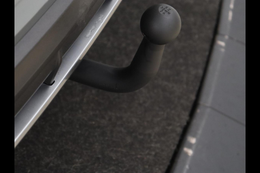 Hyundai i30 1.5 T-GDi MHEV N Line | Trekhaak | Sportstoelen | Stoelverwarming | Full LED | Carplay | Camera | Leder/Alcantara | Memory | Keyless | Climate control