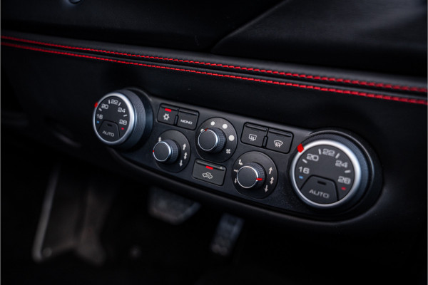 Ferrari 488 3.9 Spider HELE ** NL geleverd ** Atelier ** Carbon ** Titanium Exhaust ** 360 Camera ** Scuderia Shields ** NAP!