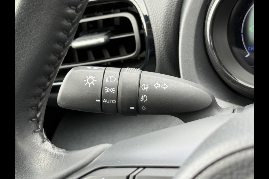 Toyota Yaris 1.5 Hybrid Executive | Trekhaak | CarPlay | ACC | Camera | LED | Keyless