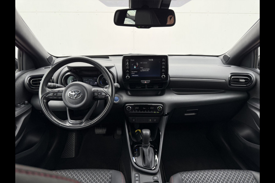 Toyota Yaris 1.5 Hybrid Executive | Trekhaak | CarPlay | ACC | Camera | LED | Keyless