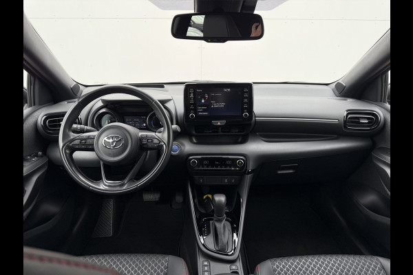 Toyota Yaris 1.5 Hybrid Executive | Trekhaak | CarPlay | ACC | Camera | LED | Keyless
