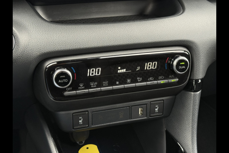 Toyota Yaris 1.5 Hybrid Executive | Trekhaak | CarPlay | ACC | Camera | LED | Keyless