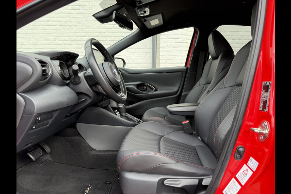 Toyota Yaris 1.5 Hybrid Executive | Trekhaak | CarPlay | ACC | Camera | LED | Keyless