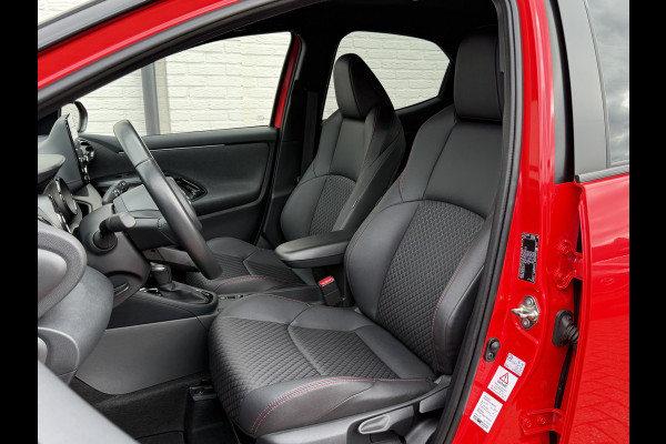 Toyota Yaris 1.5 Hybrid Executive | Trekhaak | CarPlay | ACC | Camera | LED | Keyless