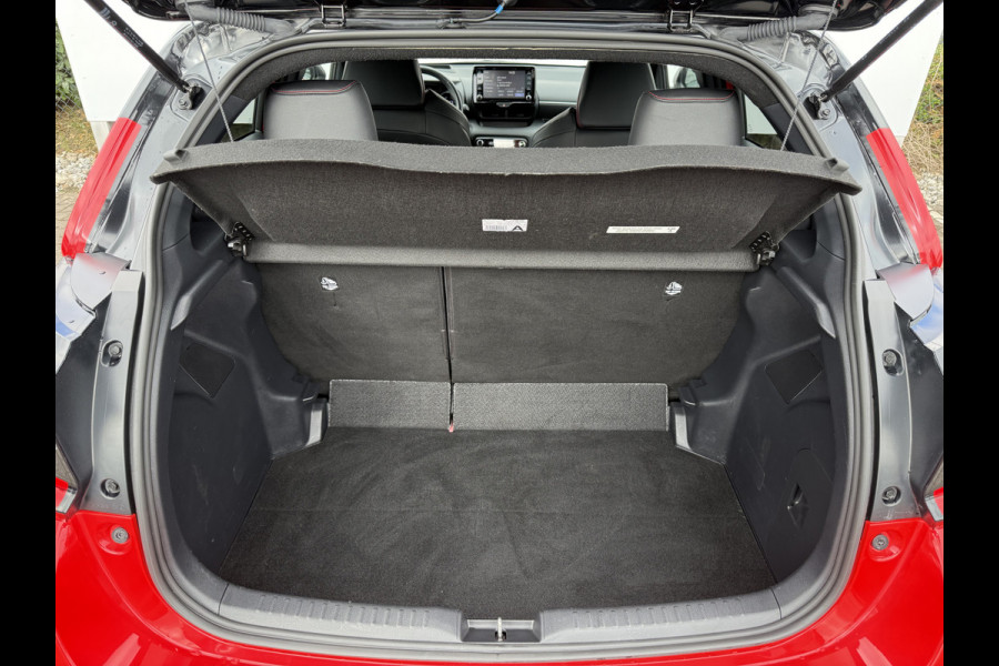 Toyota Yaris 1.5 Hybrid Executive | Trekhaak | CarPlay | ACC | Camera | LED | Keyless