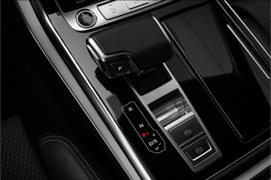 Audi Q7 55 TFSI e Quattro Pro Line Advanced S-Line Bose HUD Trekhaak Zwart Optiek